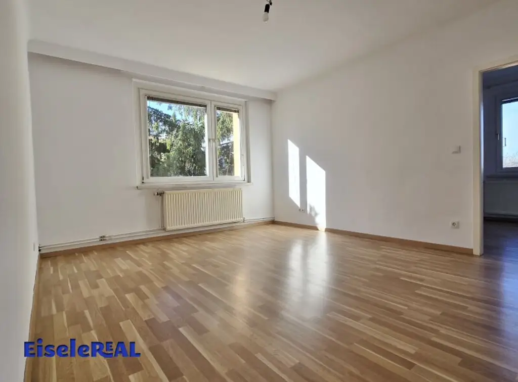 tolle 2 Zimmer Wohnung, extra Küche