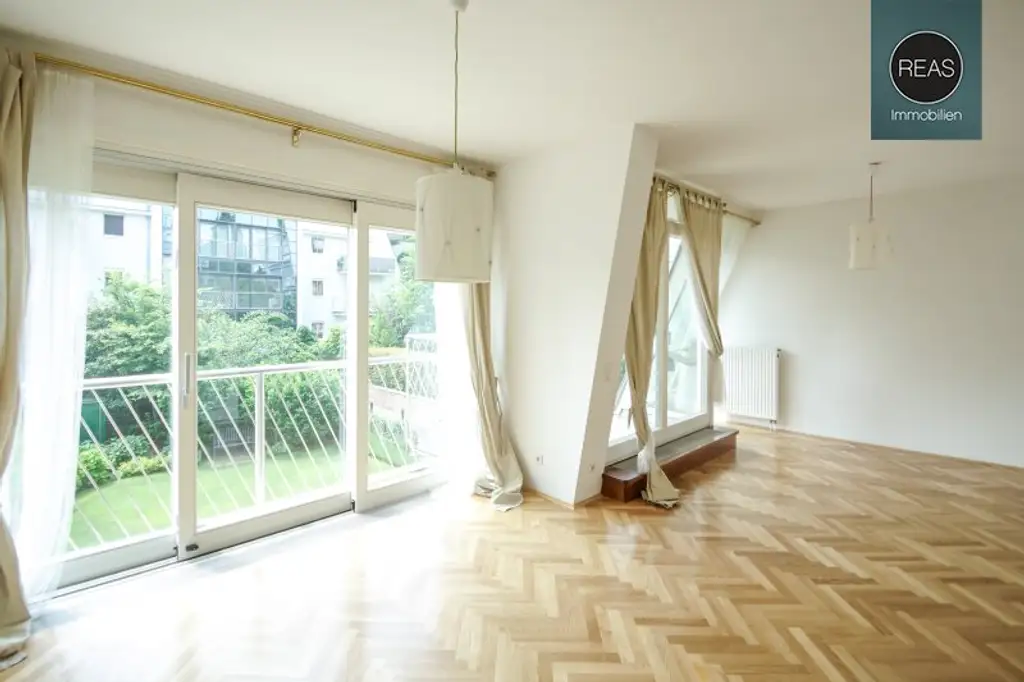 Traumwohnung mit Balkon, Terrasse und Garage in exklusiver Gartenanlage bei der Hohen Warte!