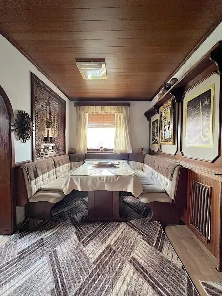 Einfamilienhaus mit 95 m² Wohnfläche, Keller, Garage und 416 m² Garten in Eggern