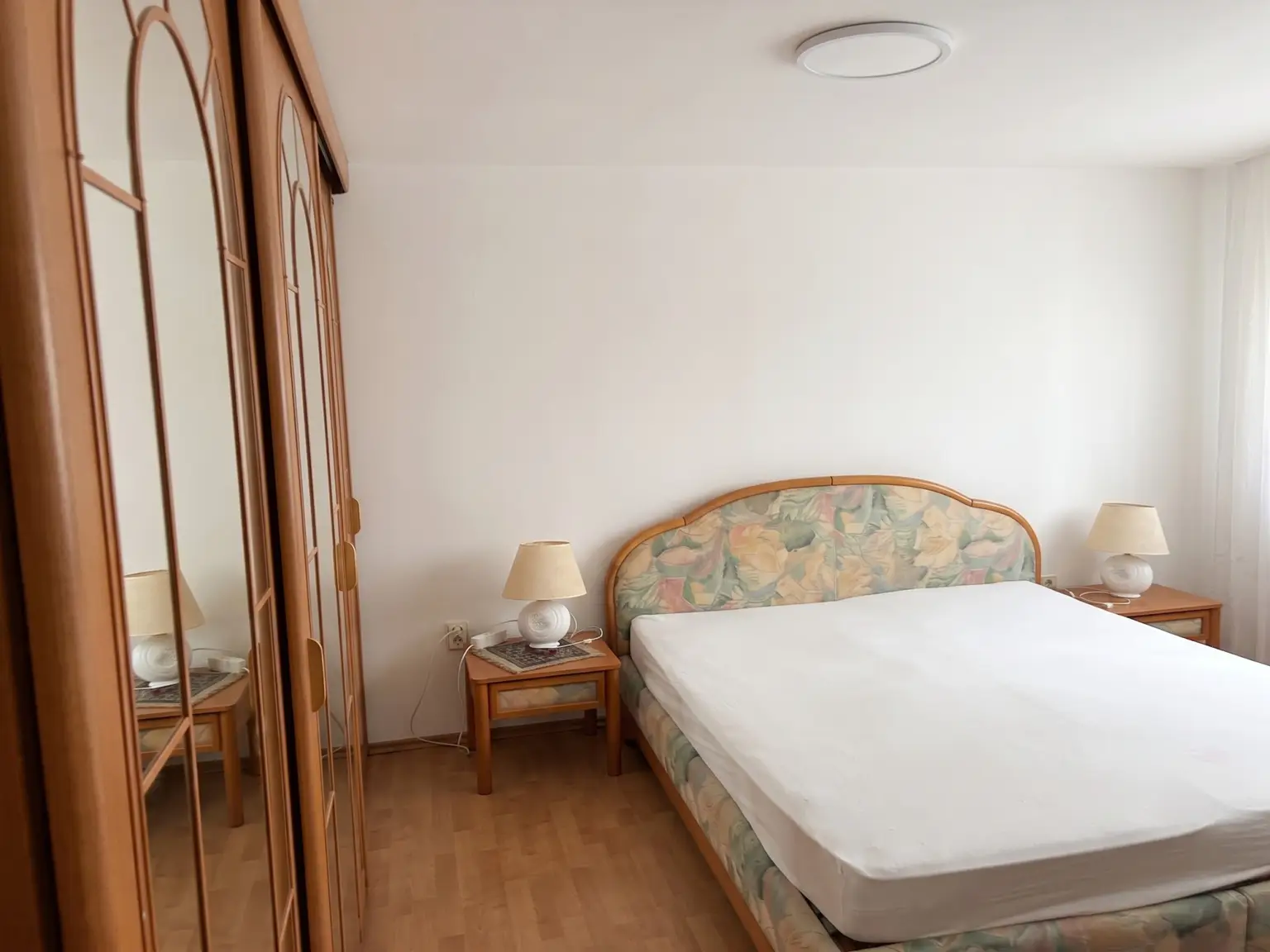 Schlafzimmer 1
