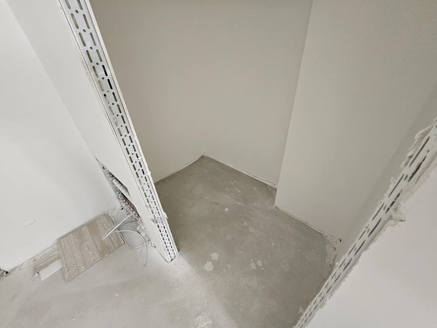 Erstbezug mit Stil: 2-Zimmer-Wohnung mit Loggia und großzügiger Wohnküche