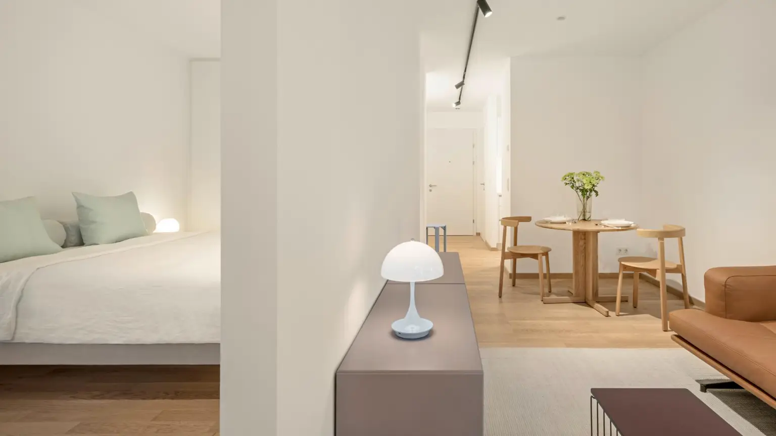 DC-FLATS: High-End-Apartment next UNO-City!! ERSTBEZUG!!