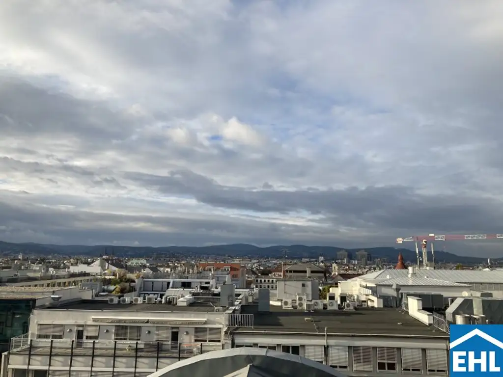 Großzügige 2-Zimmerwohnung mit 85 m² Dachterrasse direkt an der Mariahilfer Straße!