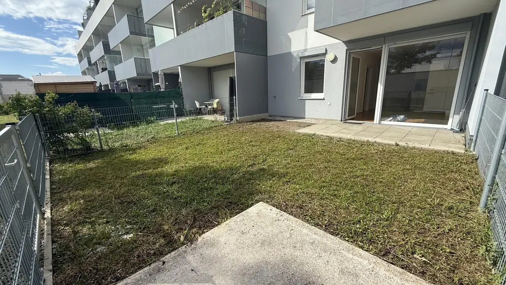 Moderne 4-Zimmer-Neubauwohnung mit 245m² EIGENGARTEN nahe Akademiepark
