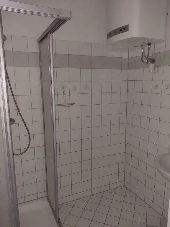 Provisionsfrei: großzügige 2-Zimmer-Altbauwohnung in TU-Nähe