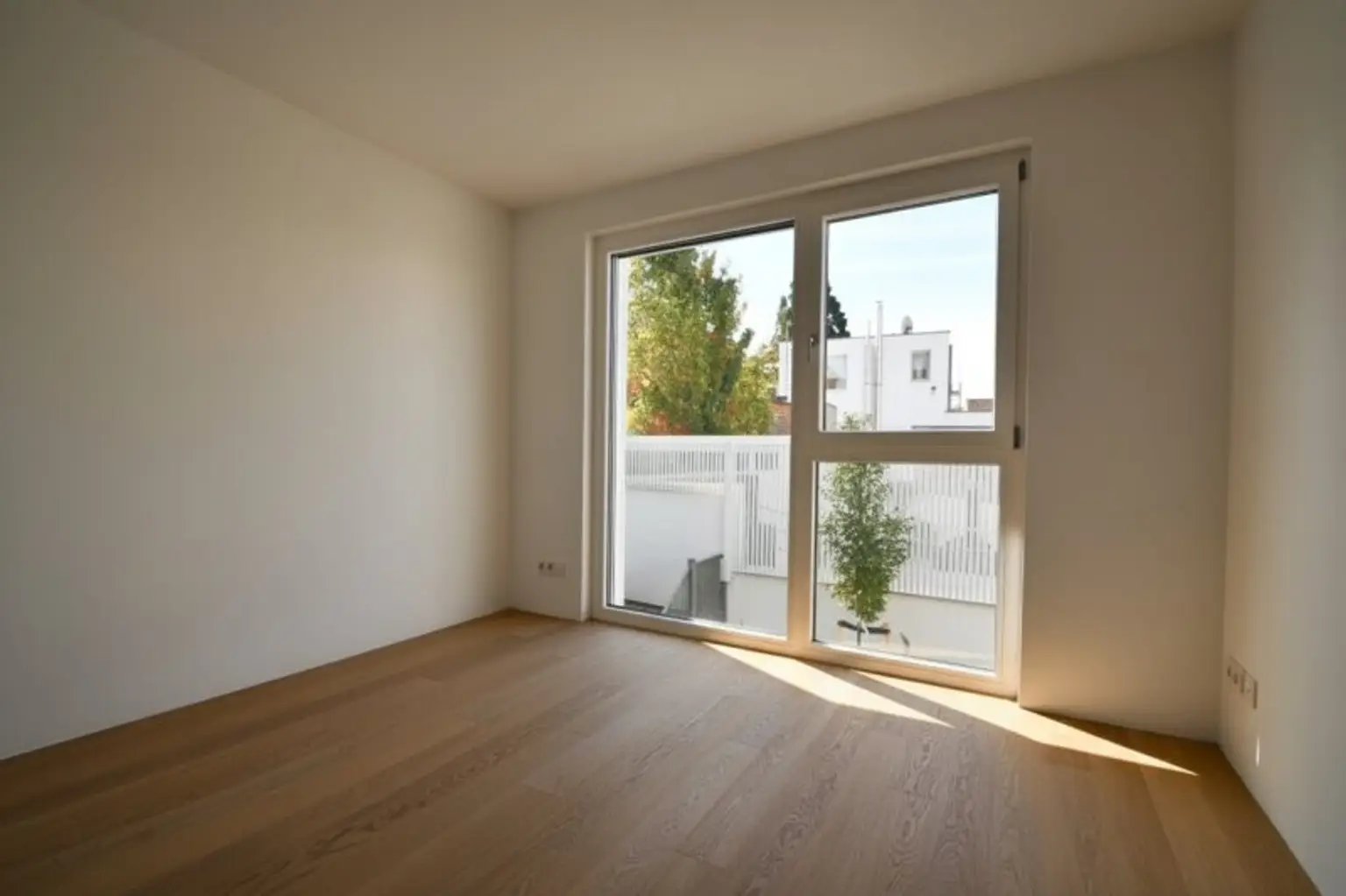 THE UNIQUE HILL SIDE RESIDENCES