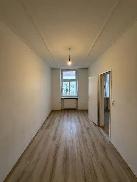 Helle 4-Zimmer Wohnung in der Halirschgasse  zu vermieten