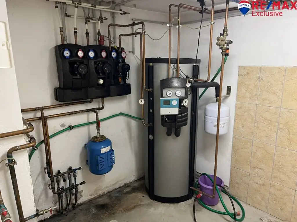 Großzügiges Einfamilienhaus mit Garten, Terrasse & Garage in Ebenfurth, 4 Zimmer, 195m²