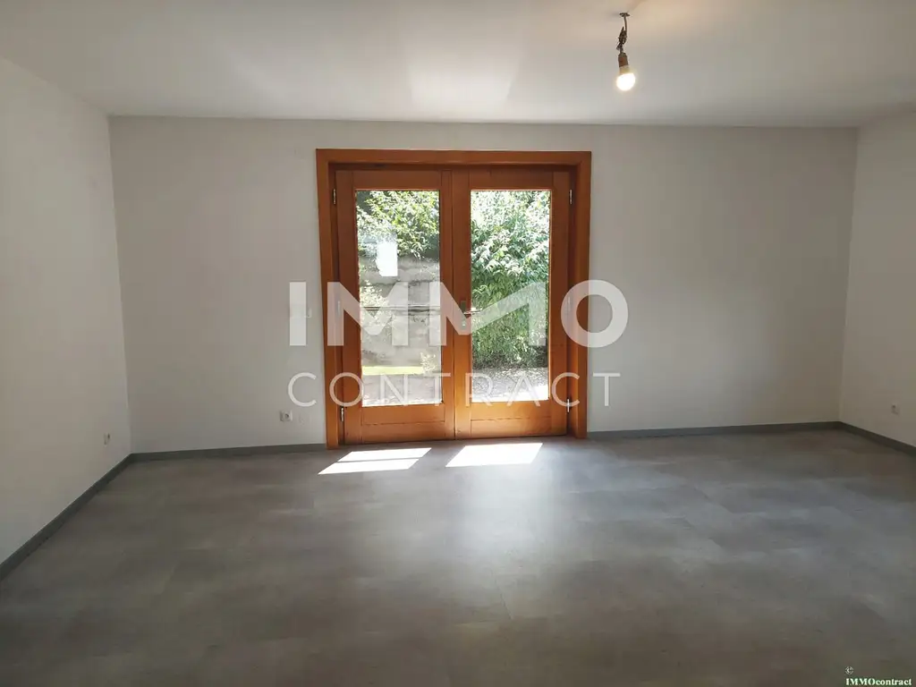 Bungalow mit Pool, Garage zu mieten in idyllischer Landschaft im Raum Rosenau/Bruckbach - Ruhelage