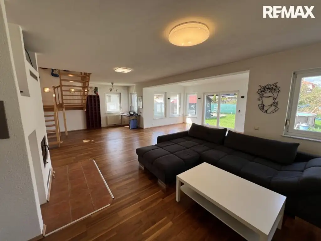 Großzügiges Einfamilienhaus mit Garten, Terrasse & Garage in Ebenfurth, 4 Zimmer, 195m²