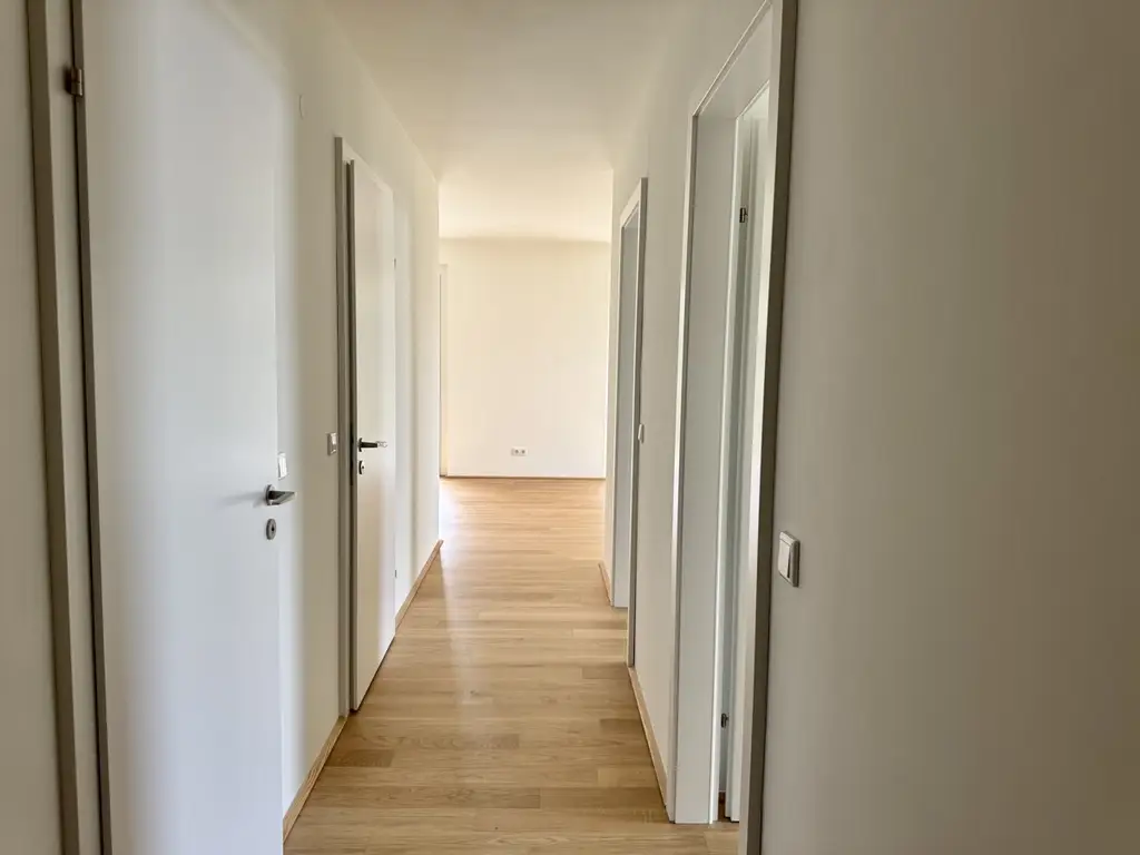 Provisionsfrei und Erstbezug: PREIS JETZT SICHNER! - Gerasorfer Straße - Von Der Sonne geküsst