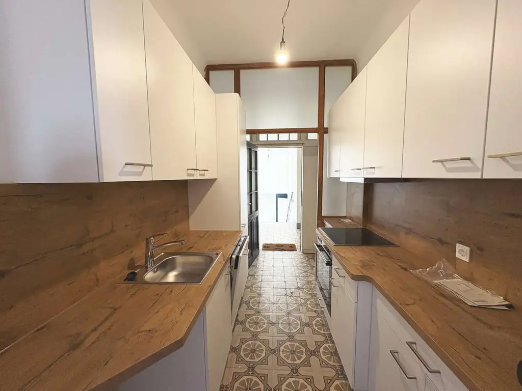 Gut aufgeteilte 2,5 Zimmer Wohnung mit neuer Küche -
Nähe Klinik Landstraße