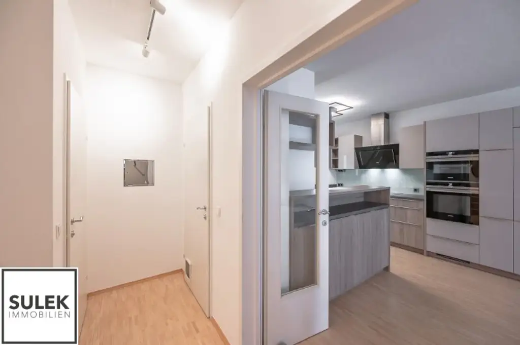Gut geschnittene 4-Zimmer-Neubauwohnung mit großer Loggia - teilmöbliert - sofort beziehbar!