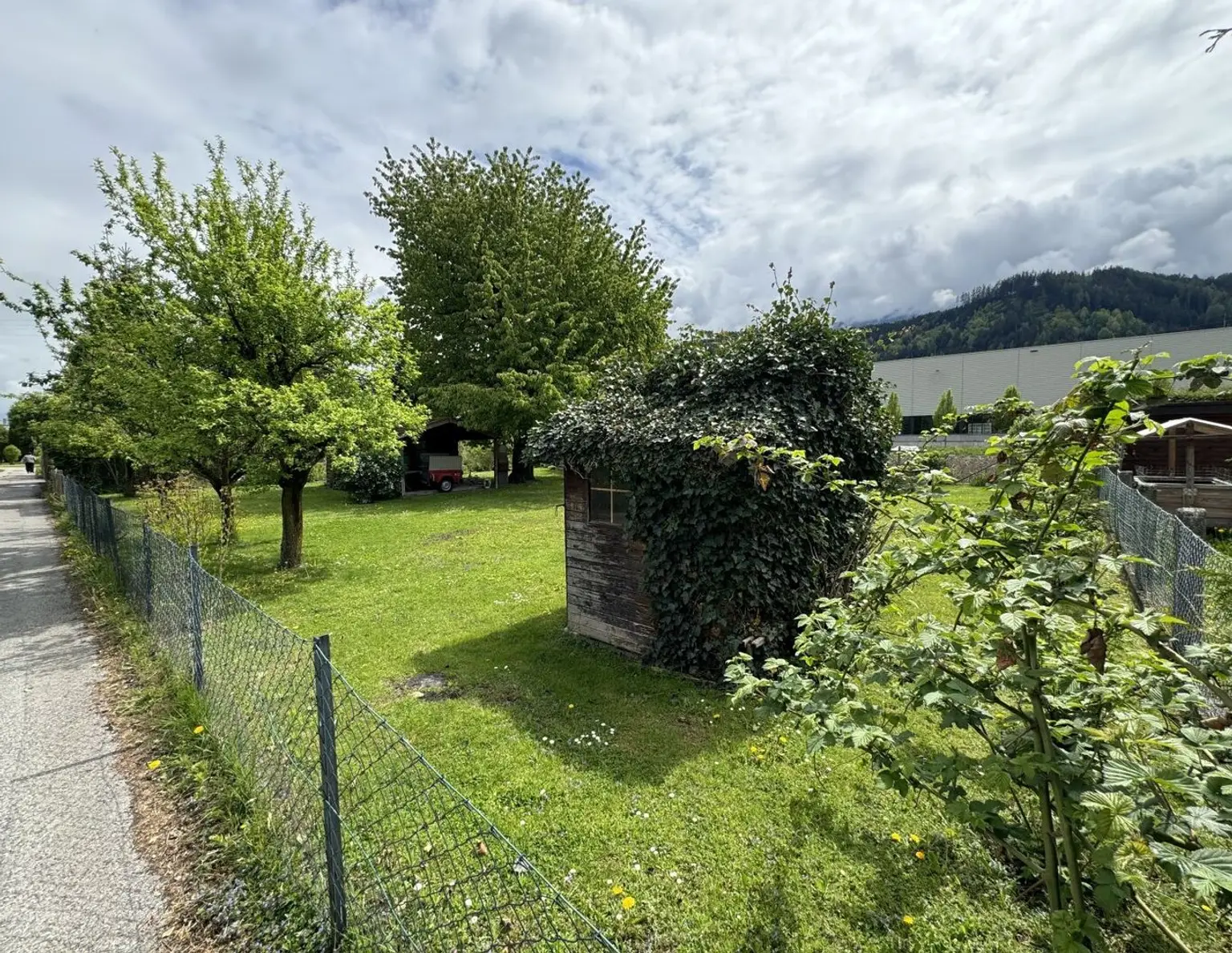 Günstiges Baugrundstück in Hall in Tirol für € 850.- / m² !