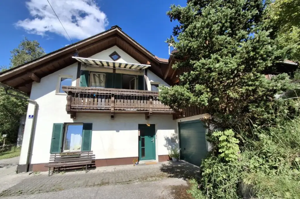 Gepflegte 3-Zimmer-Wohnung mit Balkon und Garage zu mieten