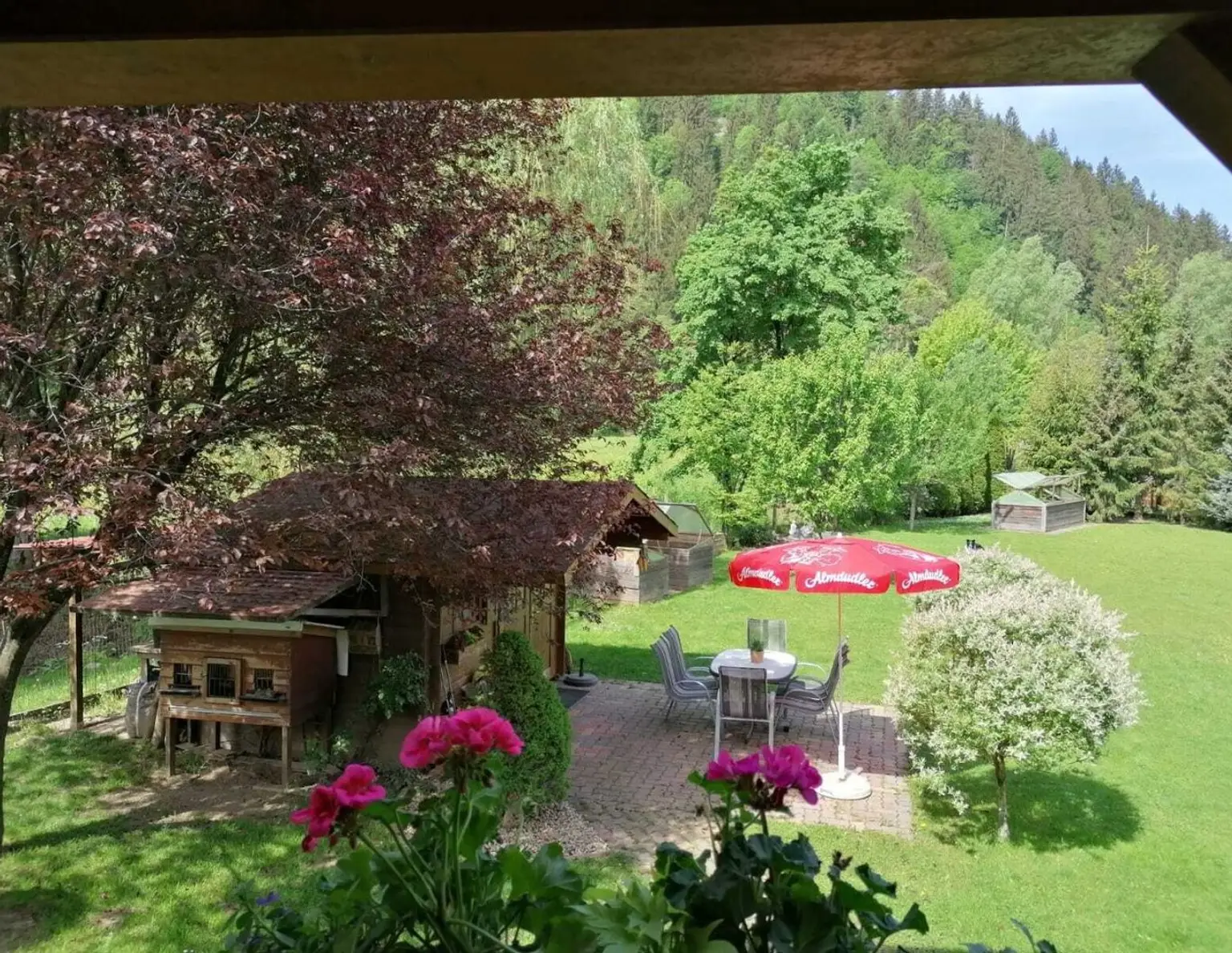 Bärnbach! Gewerbeobjekt, Restaurant-Cafe, Praxis, Tierarzt, Wohnung, Friseur, Solarium, SG-WA Baudichte 0,2-0,5