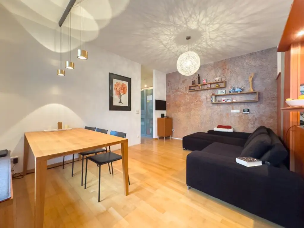 HÖCHSTER WOHNKOMFORT - sanierter Altbau mit Lift innerhalb des Gürtels