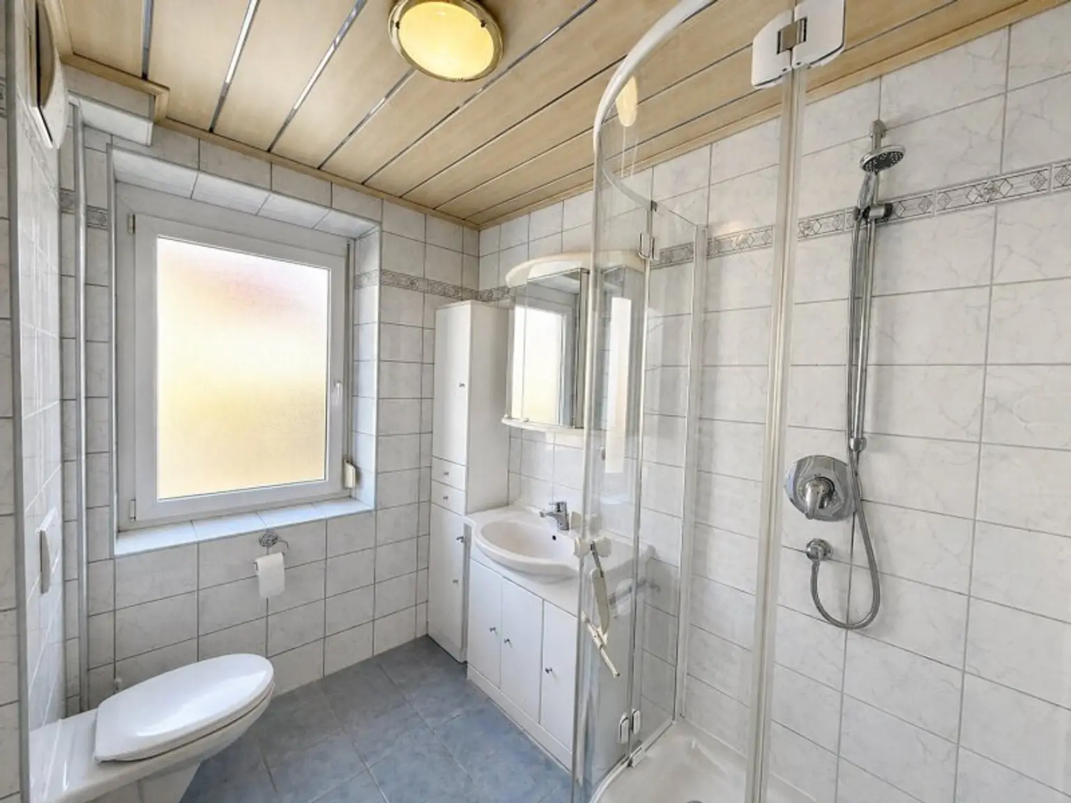 Kompagnon Immobilien Badezimmer OG