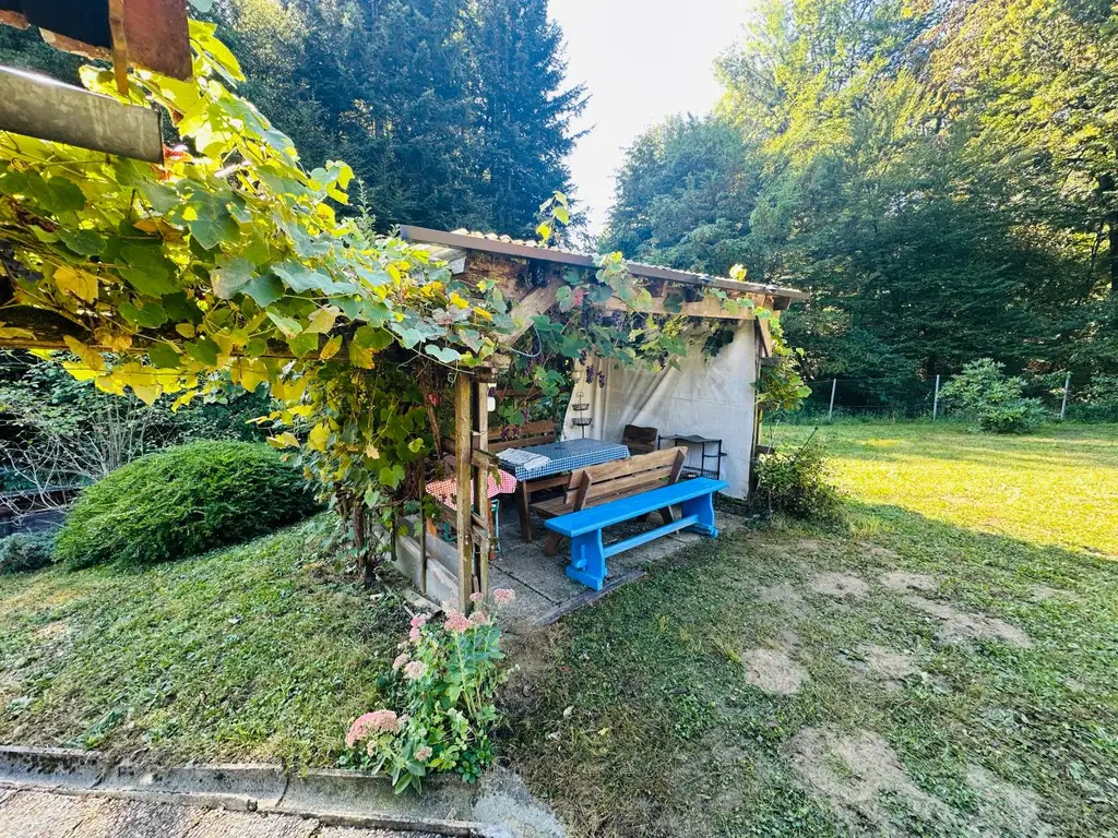 Idyllisches kleines Ferienhaus in Grünruhelage nahe Gleisdorf