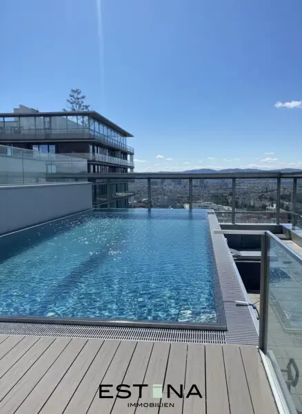 Luxuriöses Wohnen mit grandioser Aussicht und Infinity Pool auf den Dach