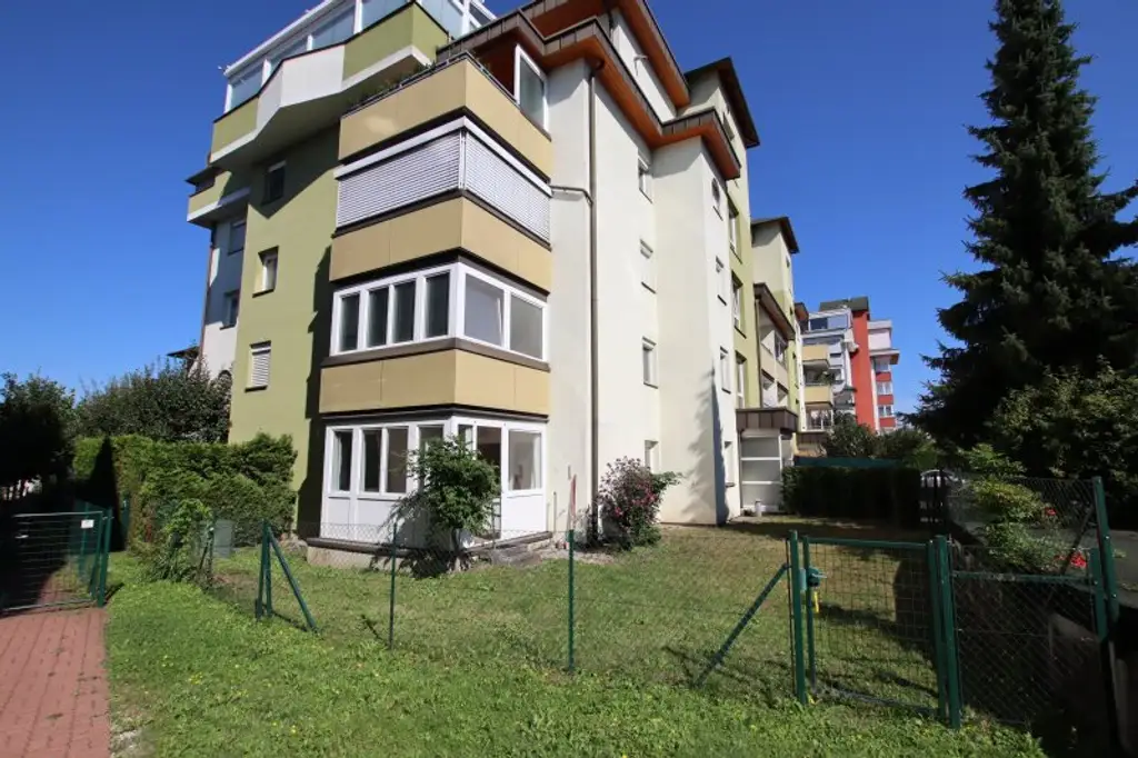 Junge & schöne 71,50m² 2 Zi City-Gartenwohnung mit 123m² Eigengarten & Tiefgarage am St. Veiter Ring