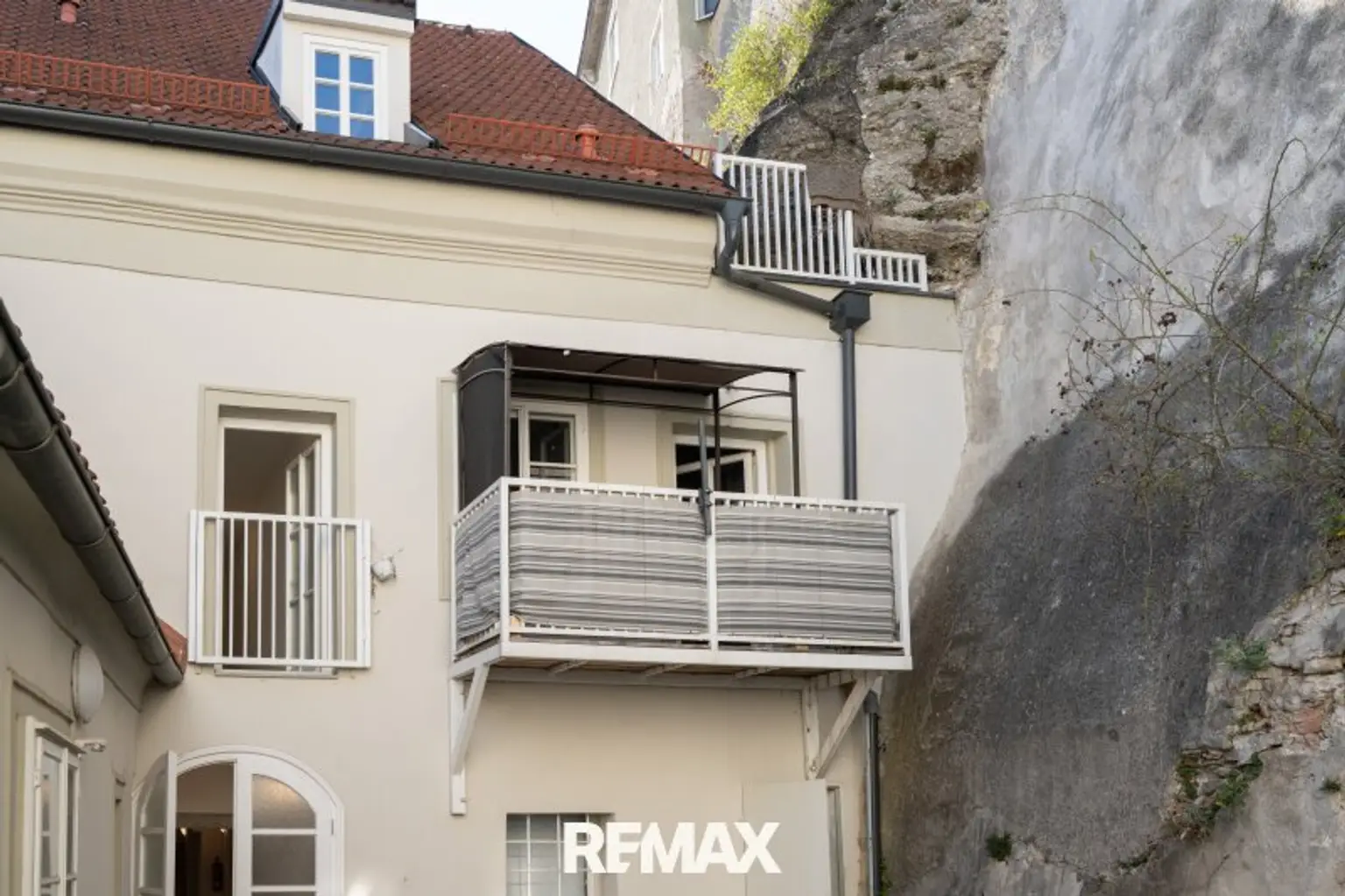 Außenansicht zum Balkon