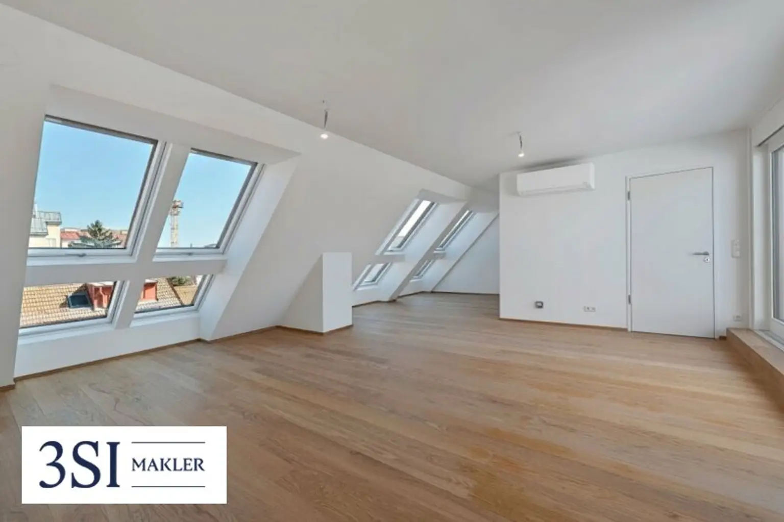 The Temptation: Erstklassige Dachgeschoßwohnung mit tollen Freiflächen Nahe Kutschkermarkt