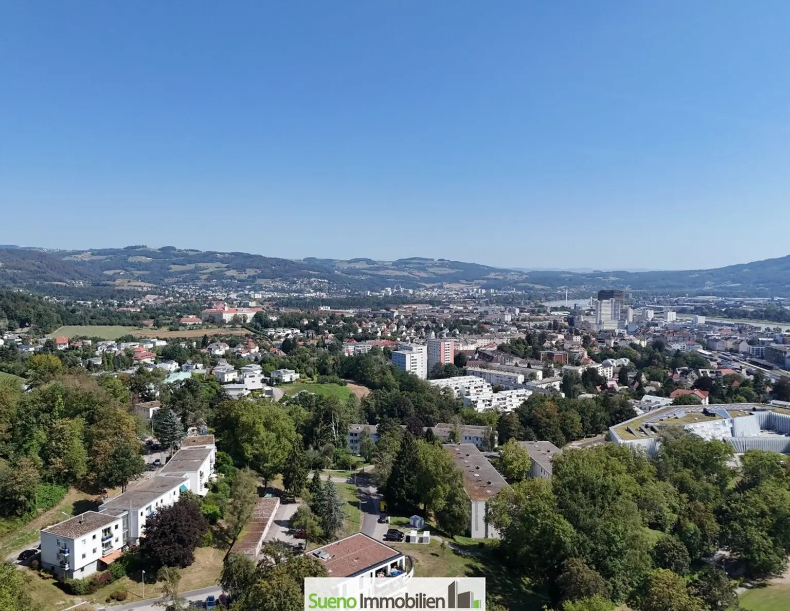 Premium-Wohnung Linz-Pöstlingberg, inkl. Loggia, Balkon, Tiefgarage, KlimaAnlage etc.