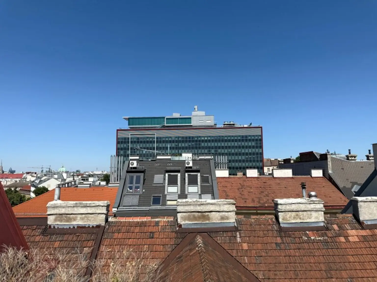 DG-Büro im 7. Stock + 1 hofseitige Terrasse mit ca. 10,54 m² in der Wiedner Hauptstraße