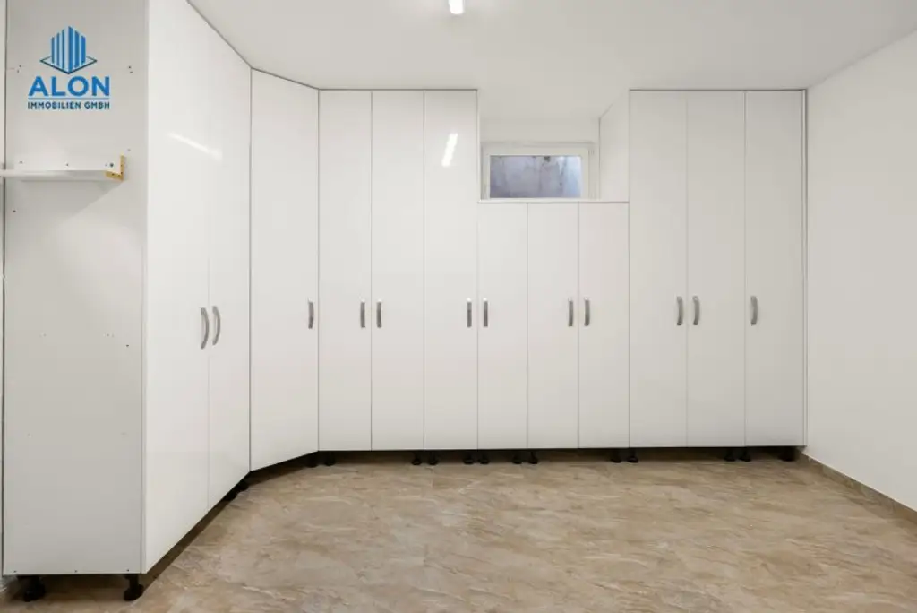 EXKLUSIVES WOHNHAUS | WOHNTRAUM | GROSSER GARTEN MIT WHIRLPOOL & SAUNA