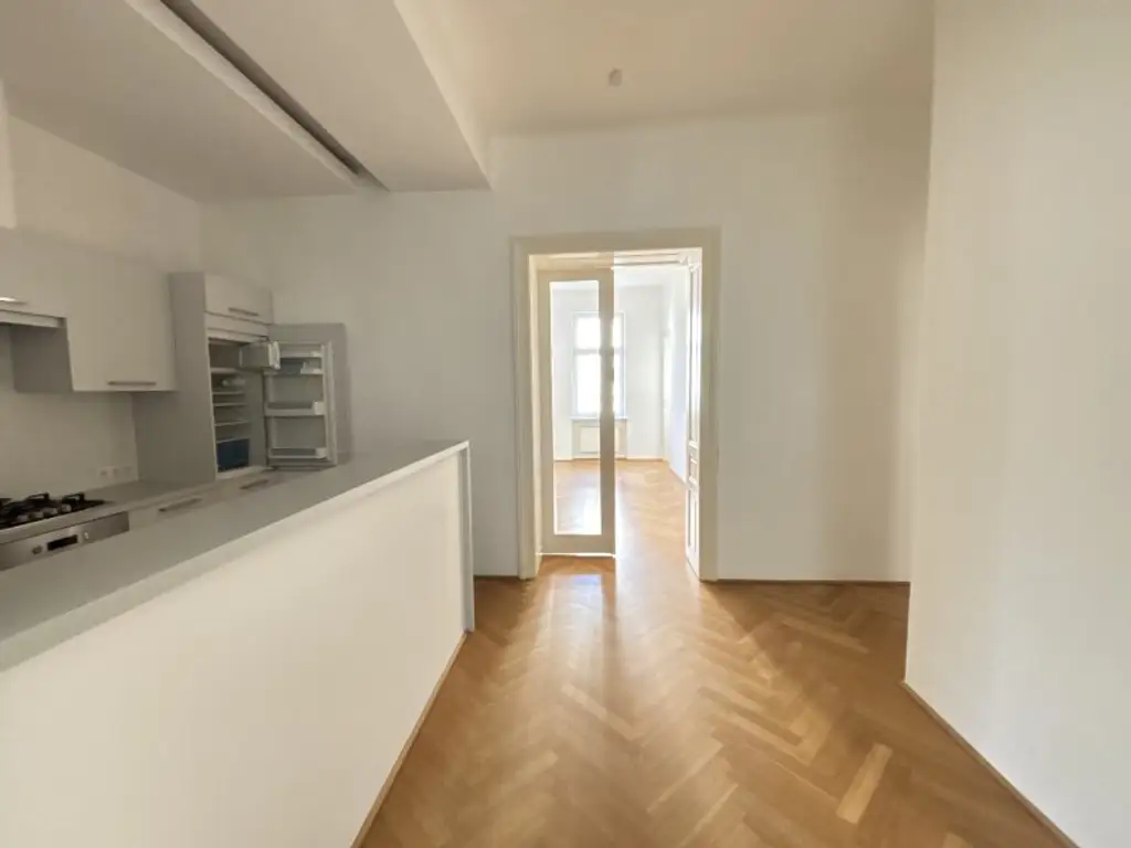 TOPZUSTAND + UNBEFRISTET + nächst PARADISGASSE!