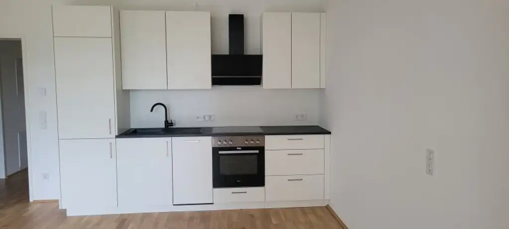 NEUBAU - ERSTBEZUG - Top 12 - Wunderschöne 2 Zimmerwohnungen mit großem Balkon und eigenem Tiefgaragenplatz