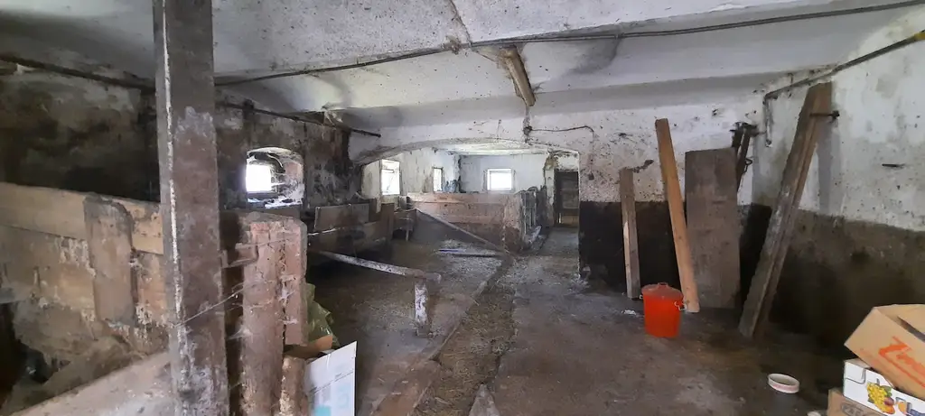 Für Naturliebhaber und Heimwerker- sanierungsbedürftiges Bauernhaus mit Nebengebäuden - zwischen Hermagor und Villach