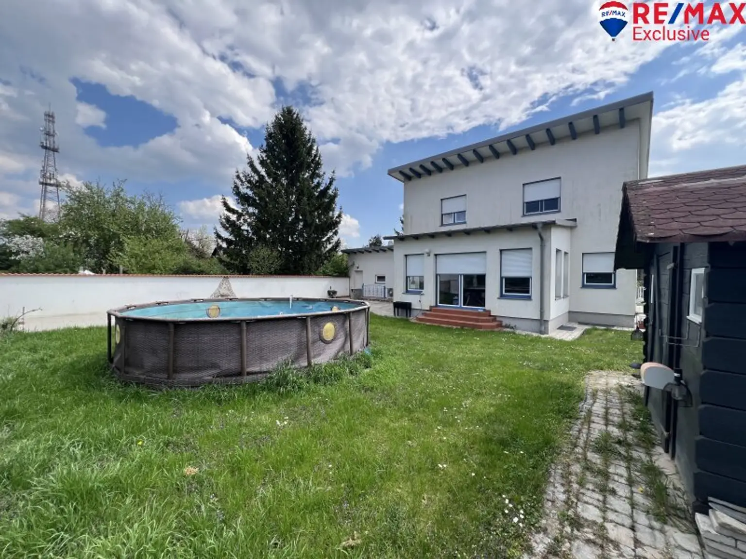 Großzügiges Einfamilienhaus mit Garten, Terrasse & Garage in Ebenfurth, 4 Zimmer, 195m²