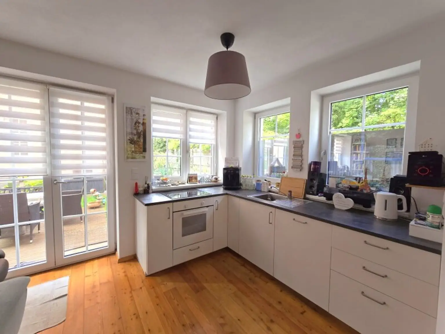 + Ideal für Jung und Alt + leicht leistbares, Neuwertiges und lichtudruchflutetes Reiheneckhaus in Guntersdorf: 3 Zimmer, Garten & Terrasse, Küche, 2 Bäder und 2 Abstellräume für 199.000 €! +