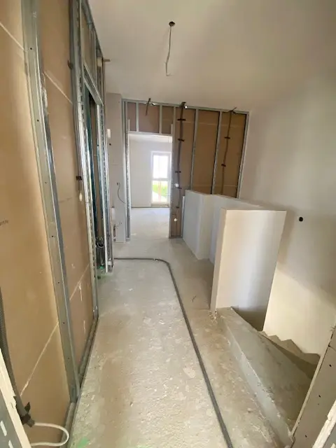 Moderne Doppelhaushälfte in Parndorf: Erstbezug mit Garten und Terrasse!