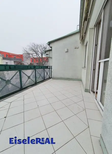 FÜR sportliche Dach-Geschoß-Fan´s in 1100 Wien!