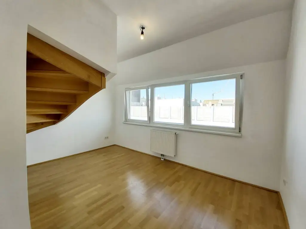 Moderne Maisonette mit 3 Zimmern und Dachterrasse nächst Enkplatz!