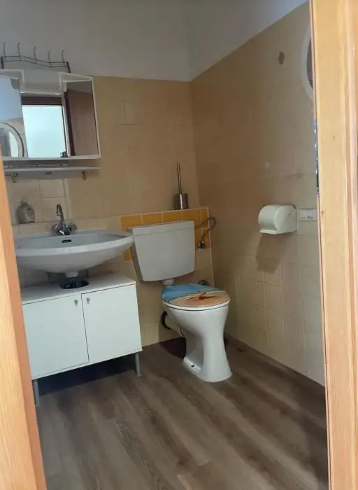 Wohnen am Traunsee - perfekte 28 m² Wohnung im Zentrum von Gmunden - mit ruhigem Balkon!