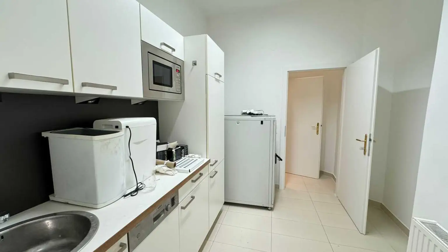 Schönes Altbaubüro in top Lage zu mieten!