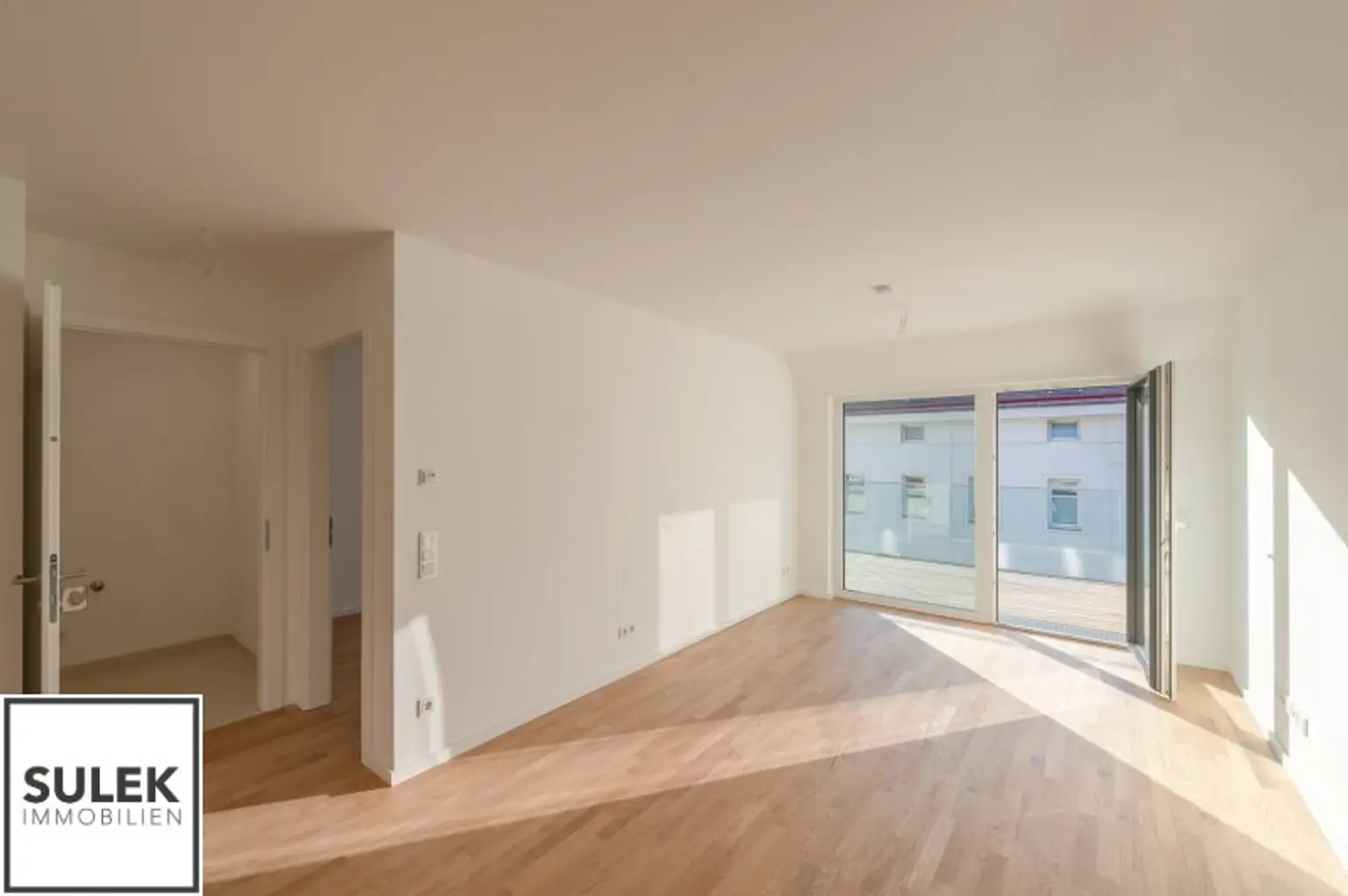 Luxuriöse 2-Zimmer Wohnung mit Terrasse ~ Abendsonne genießen ~ ab Neujahr verfügbar!