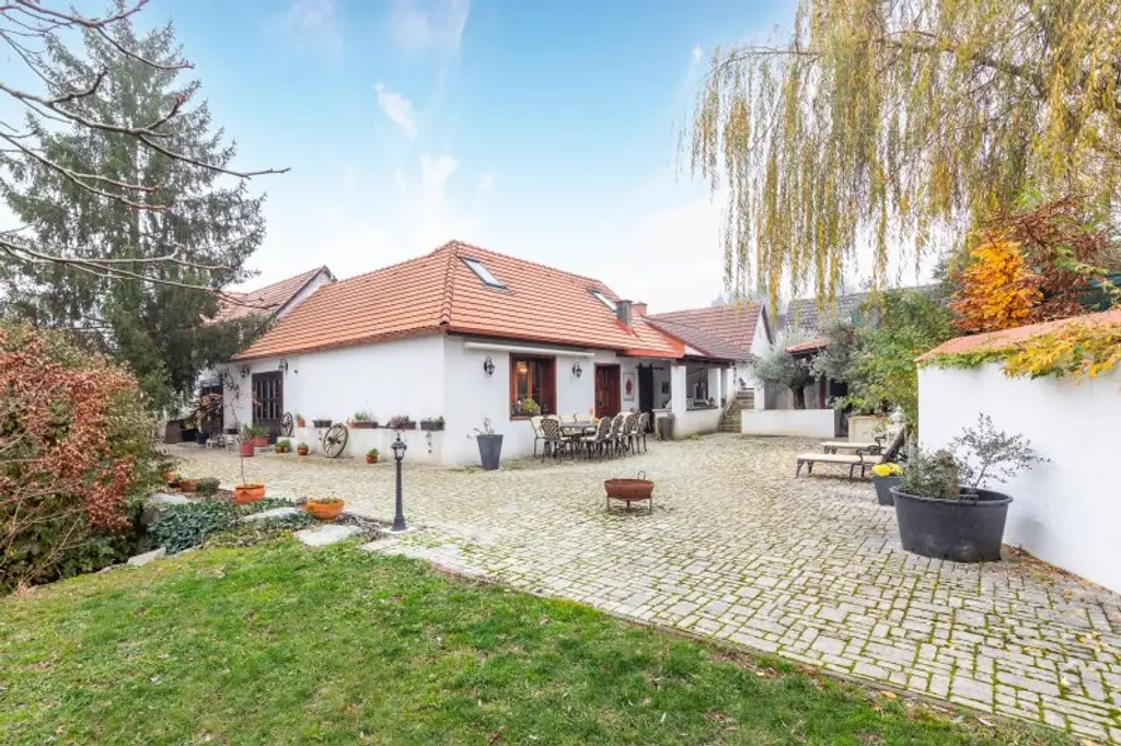 Pferde, Golf und Thermenwellness - Im sonnigen Südburgenland