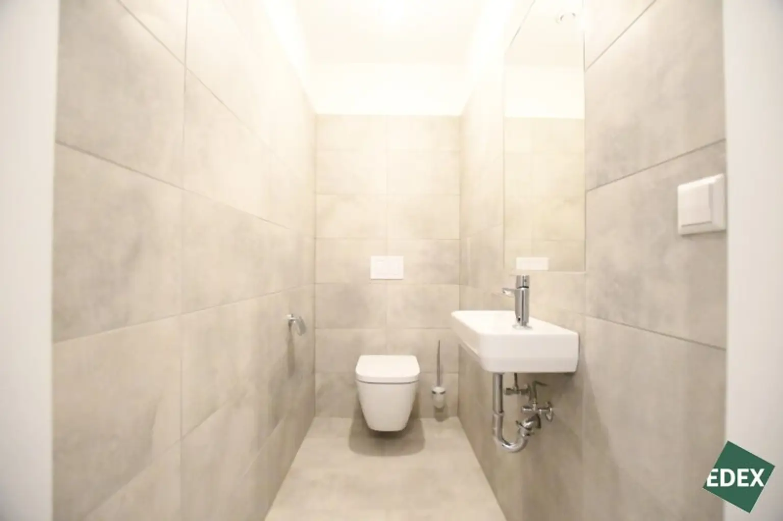 Erstbezug nach Sanierung: Schöne 2 Zimmer-Wohnung nahe Meidling Bahnhof