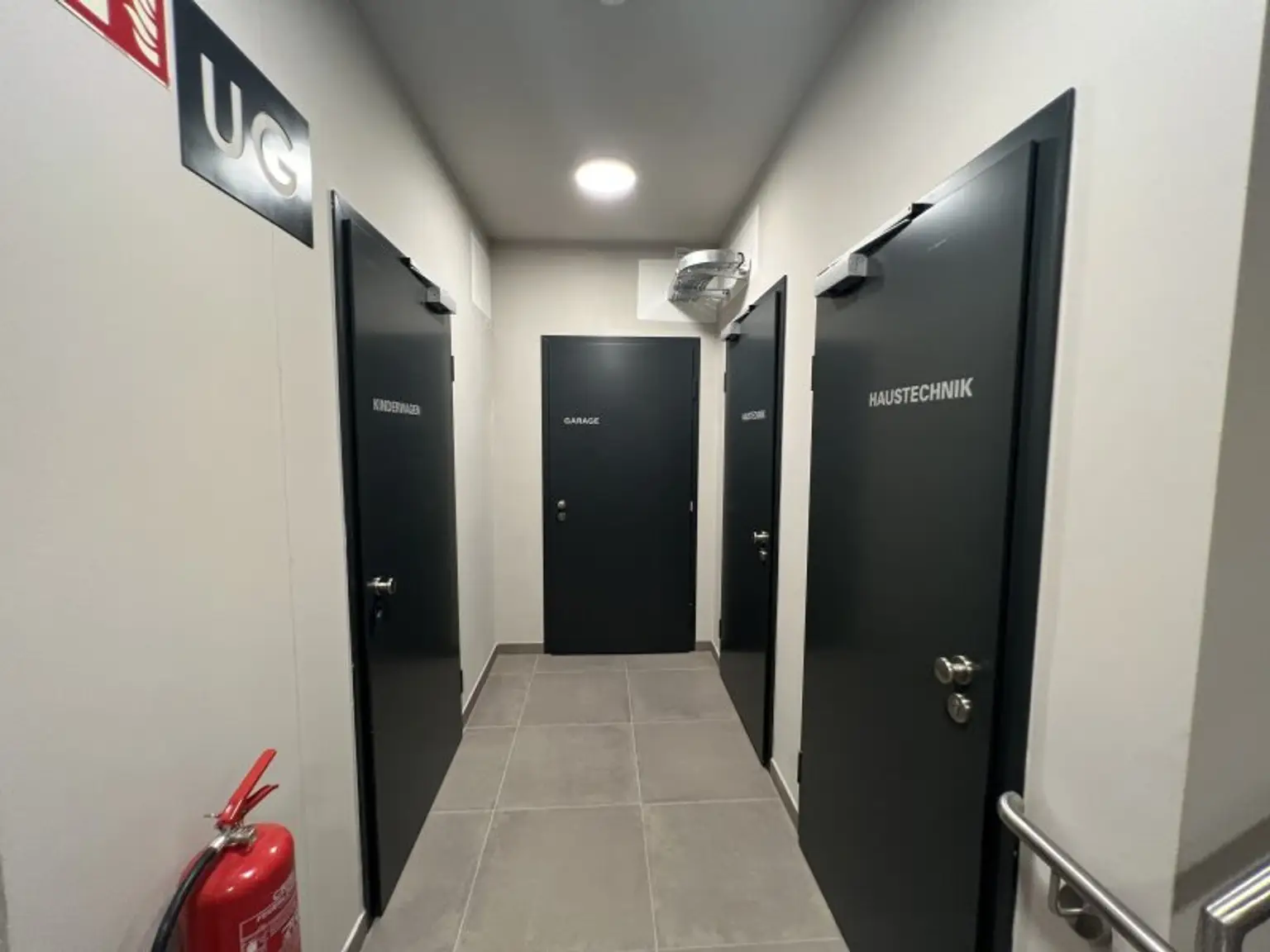 Exklusive 3-Zimmer Wohnung mit lichtdurchflutetem Wohnzimmer in absoluter Ruhelage -ab 01.12.!