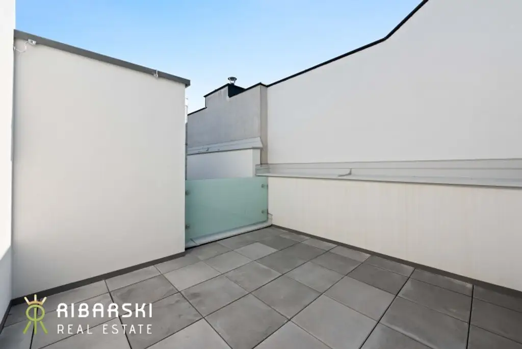 PROVISIONSFREI inkl. 2 TG Plätze - Wohnen in Verbundenheit - stylische Maisonette mit südseitiger Dachterrasse