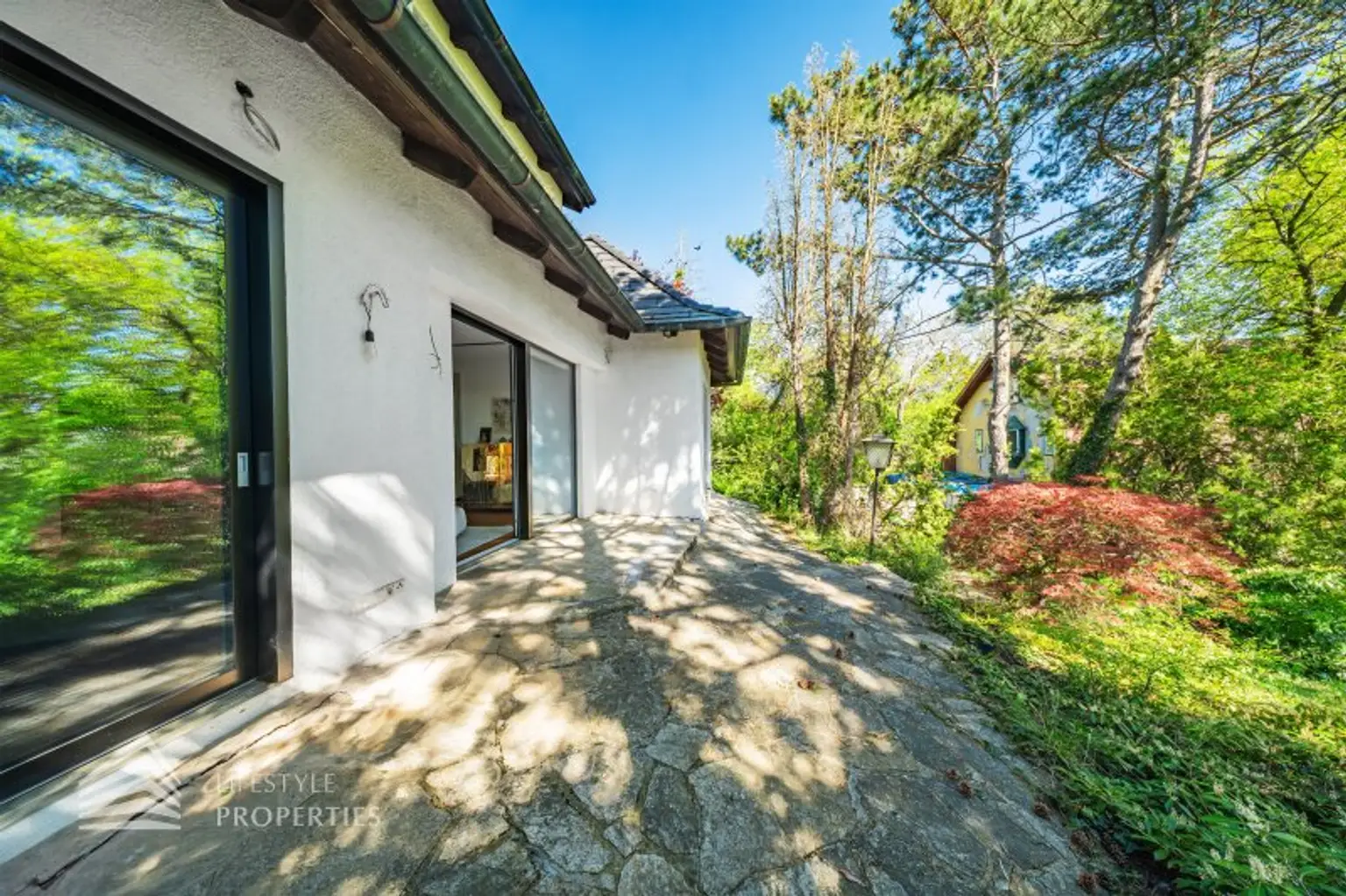Traumhaftes Einfamilienhaus mit Gartenparadies