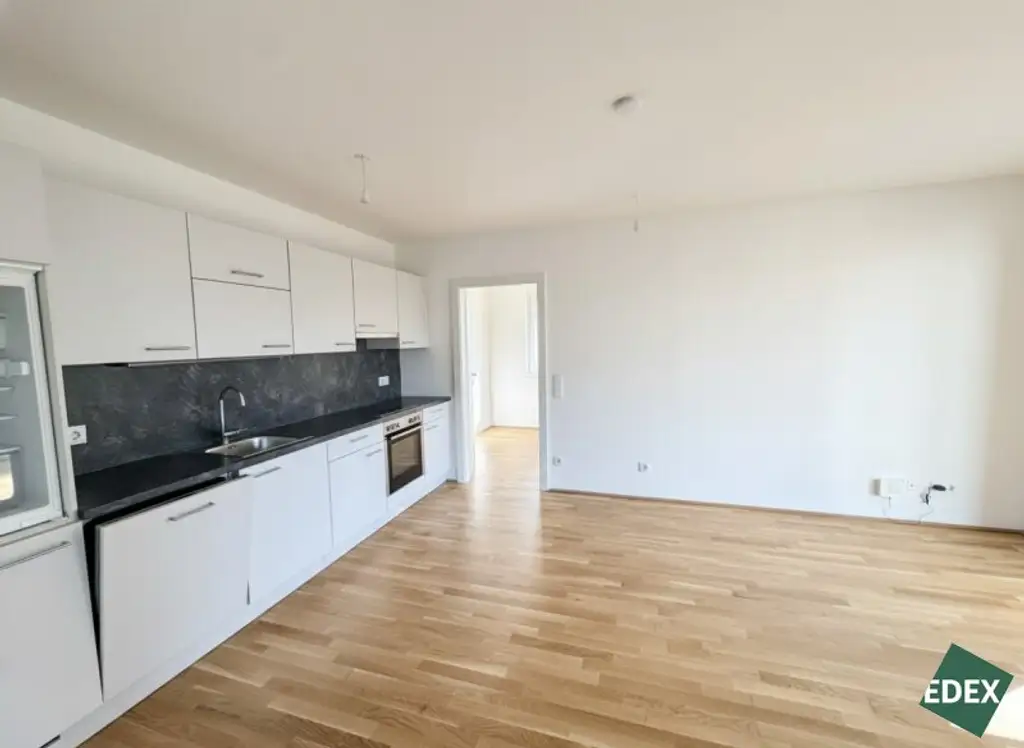 Perfekt für Singles oder Paare: Attraktive 2-Zimmer-Wohnung mit Balkon nahe U1 Rennbahnweg