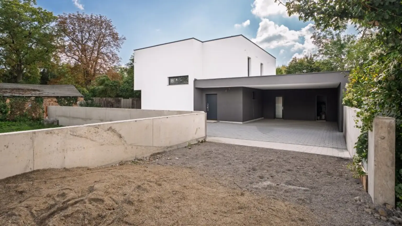 Ruhe, Design & Freiraum – Ihr neues Zuhause in Weikendorf. Belags- oder Schlüsselfertig!
