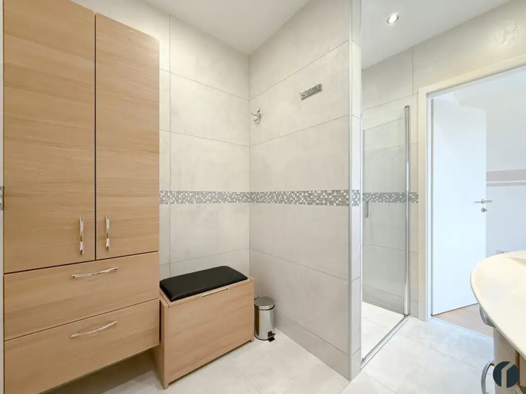 2-Zimmer-Wohnung mit Balkon, Klimaanlage & Parkplatz in zentraler Lage von Tulln