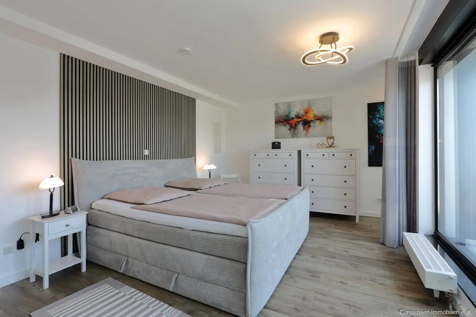 Schlafzimmer DG